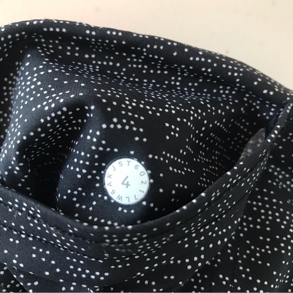 Lululemon Fast & Free Crop II sz 4 - Picture 4 of 11